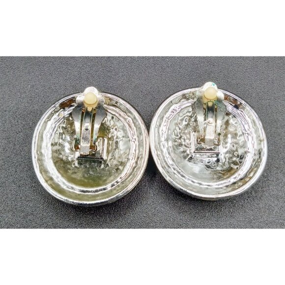 White Silver 1.5 Inch Button Clip-on Earrings Light Weight 1980s Vintage Jewelry - Picture 10 of 13